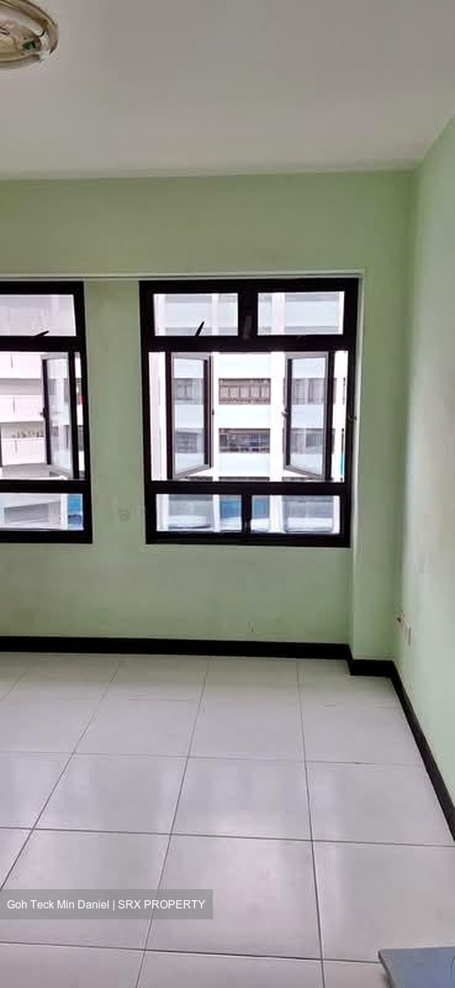 Blk 220B Linear Green @ Bedok (Bedok), HDB 4 Rooms #532624361